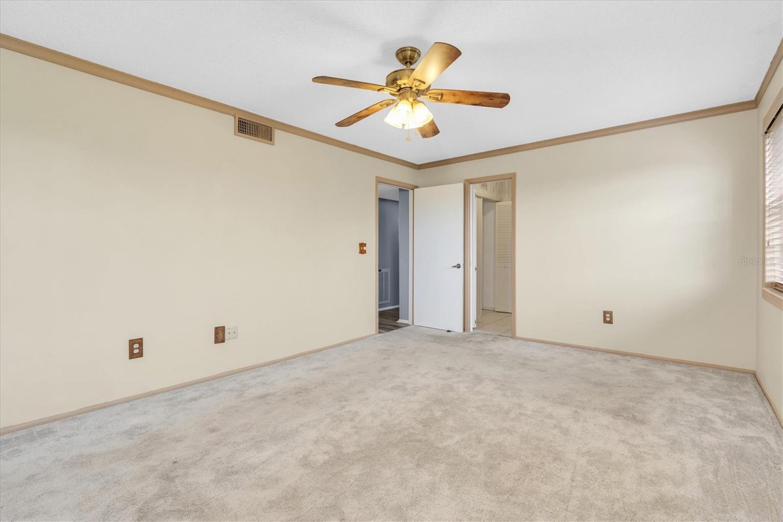 Image 22 of 48 For 8198 Terrace Garden Drive 511