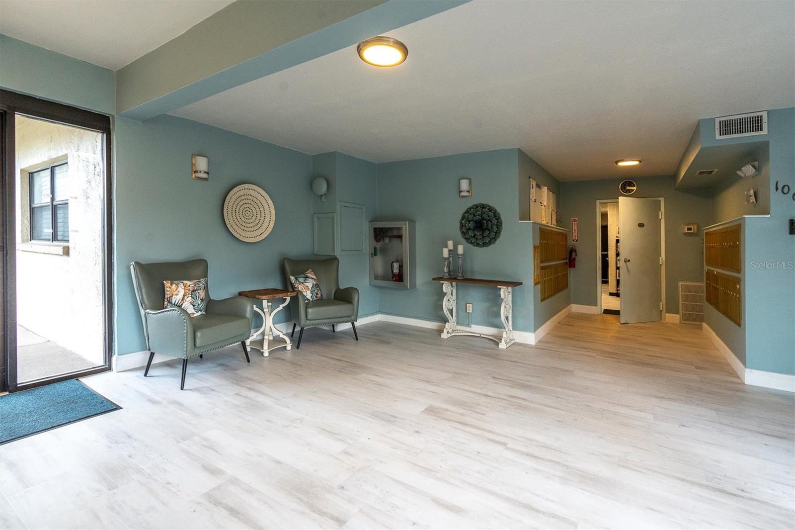 Image 33 of 48 For 8198 Terrace Garden Drive 511