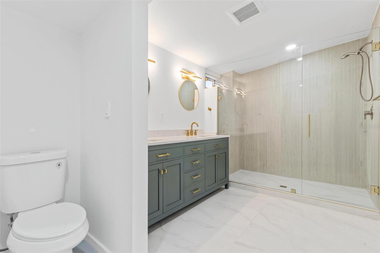Image 13 of 25 For 711 19th Avenue S