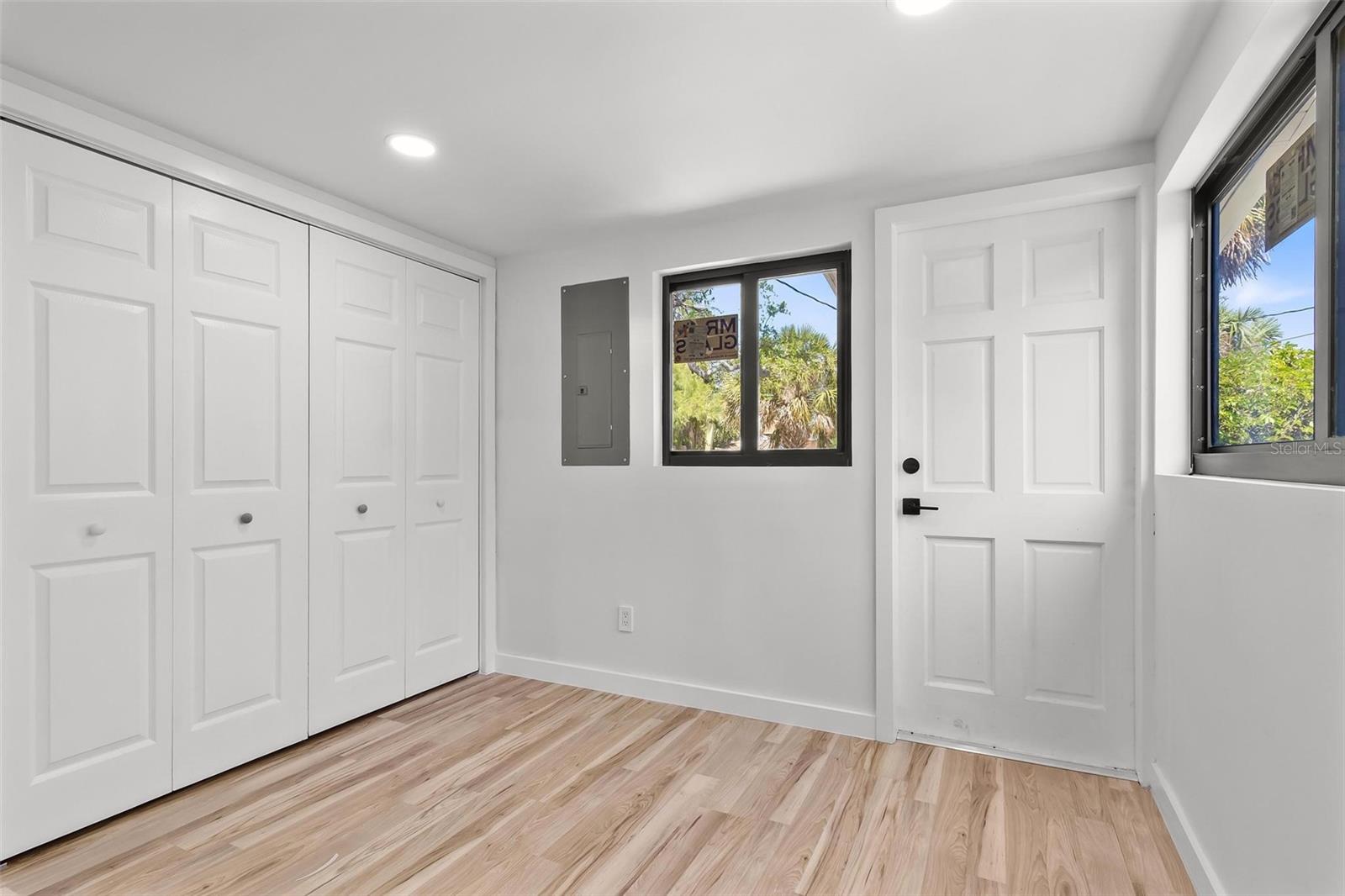 Image 20 of 25 For 711 19th Avenue S