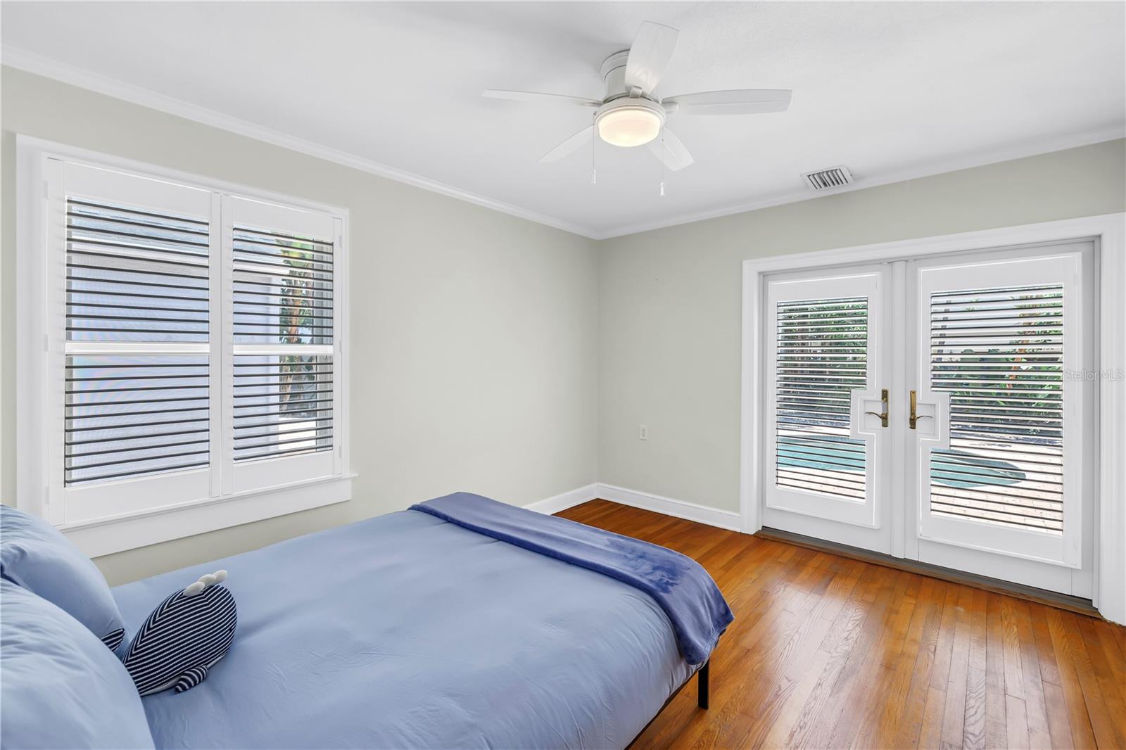 Image 30 of 48 For 555 21st Avenue Ne