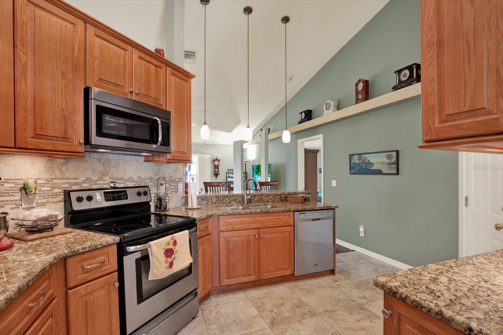 Image 6 of 24 For 10597 Alvarado Court