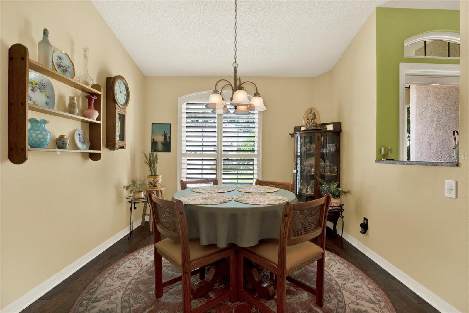 Image 8 of 24 For 10597 Alvarado Court