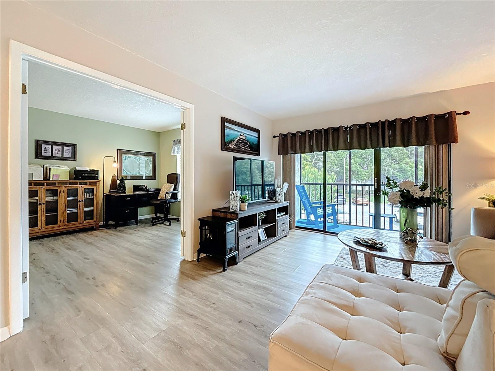 Image 14 of 51 For 1207 Pine Ridge Circle W H2