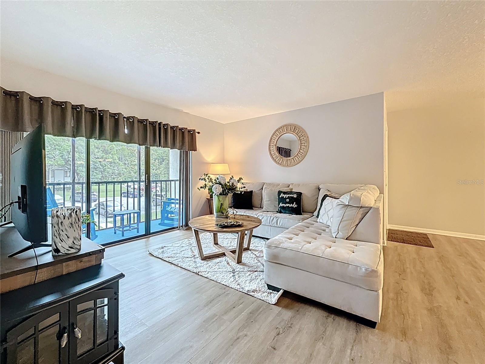 Image 15 of 51 For 1207 Pine Ridge Circle W H2