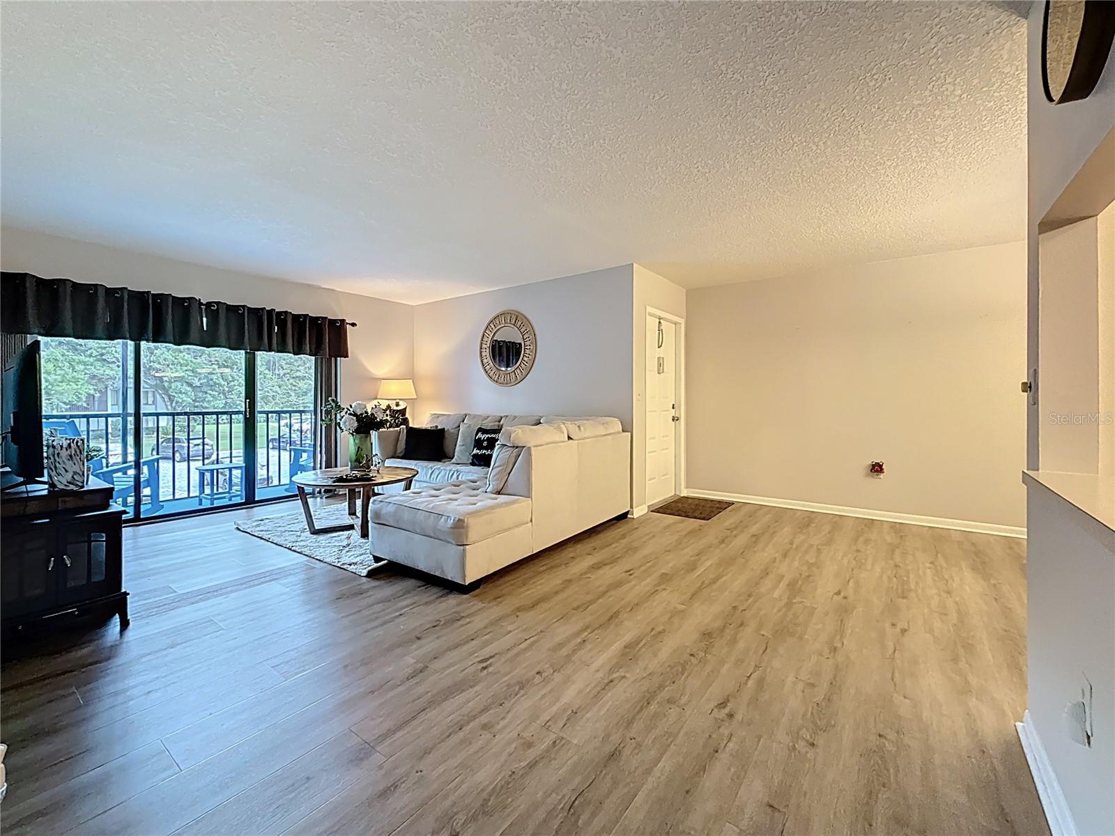 Image 16 of 51 For 1207 Pine Ridge Circle W H2