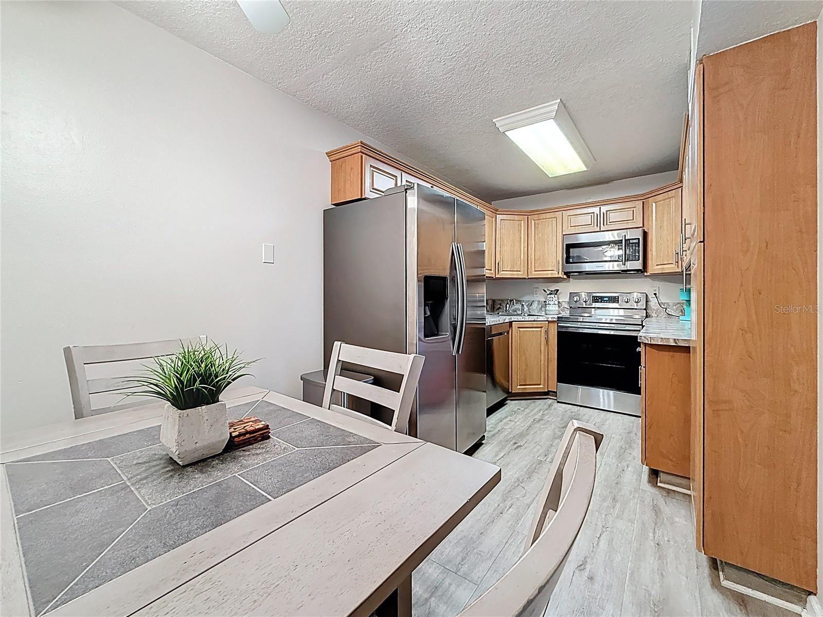 Image 20 of 51 For 1207 Pine Ridge Circle W H2
