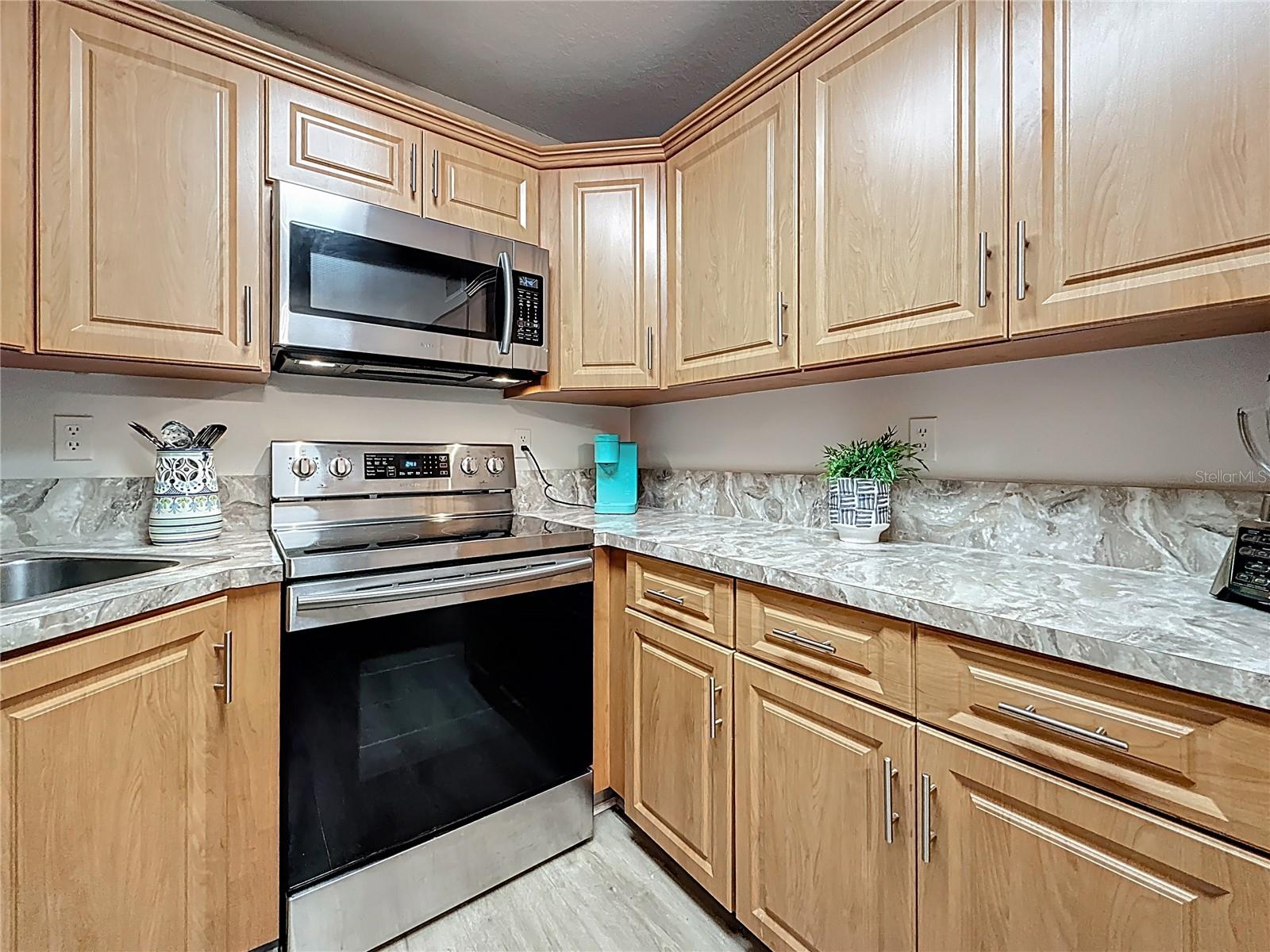 Image 24 of 51 For 1207 Pine Ridge Circle W H2