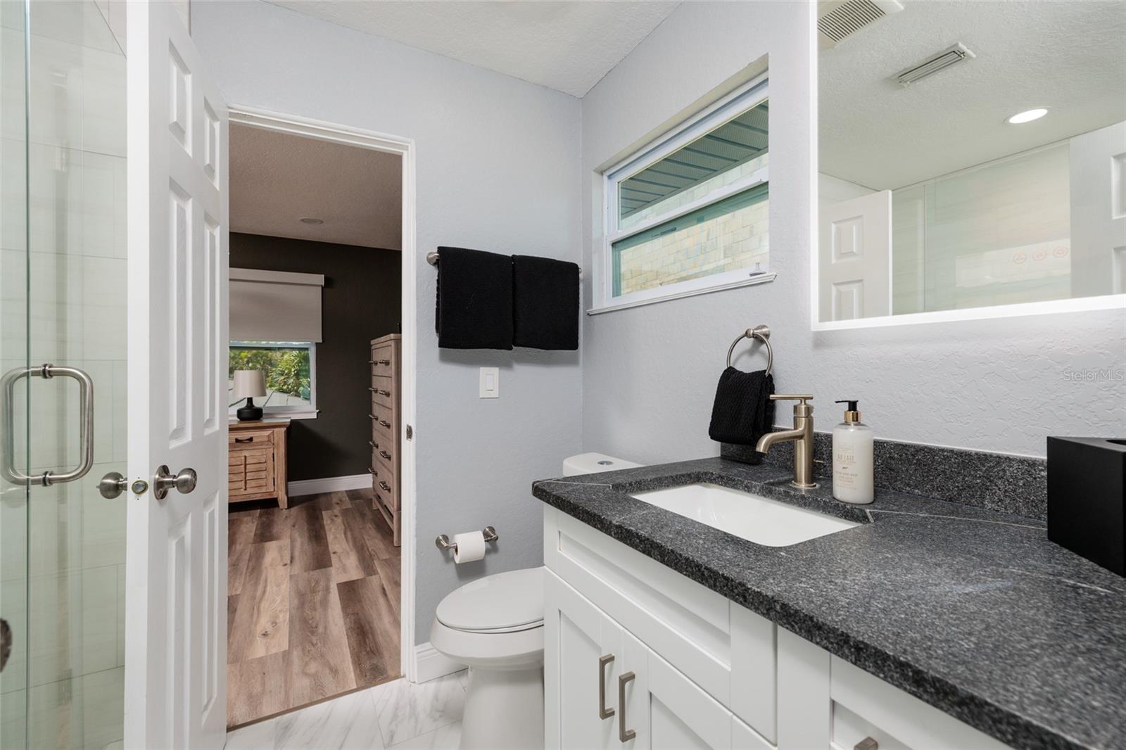 Image 71 of 74 For 3319 Bayshore Boulevard Ne