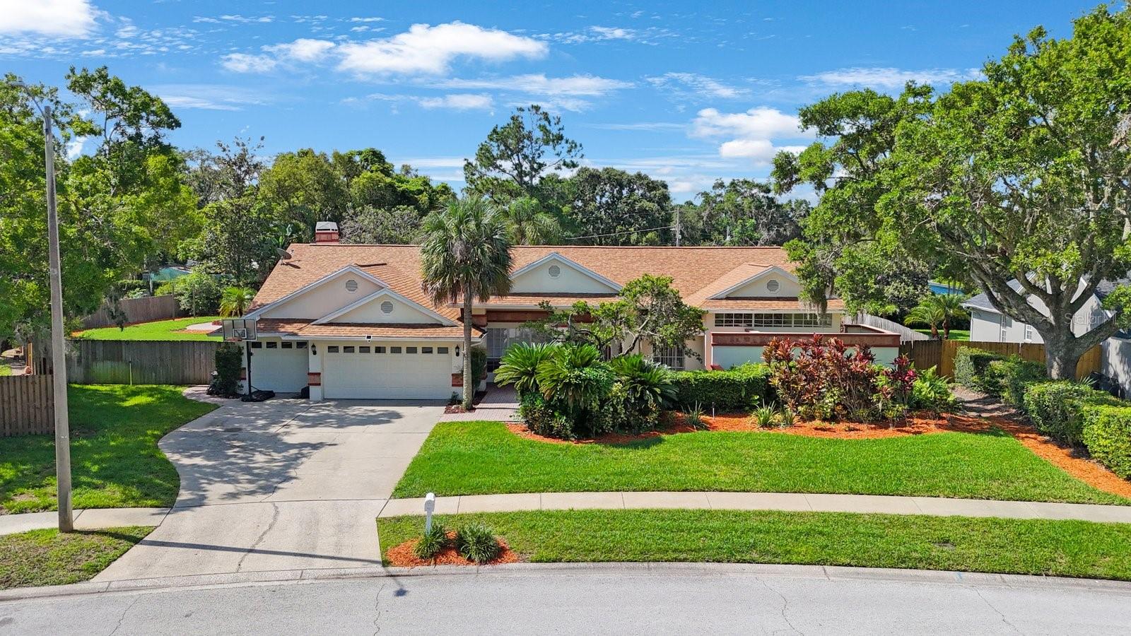 Details for 512 Crystal Grove Boulevard, LUTZ, FL 33548