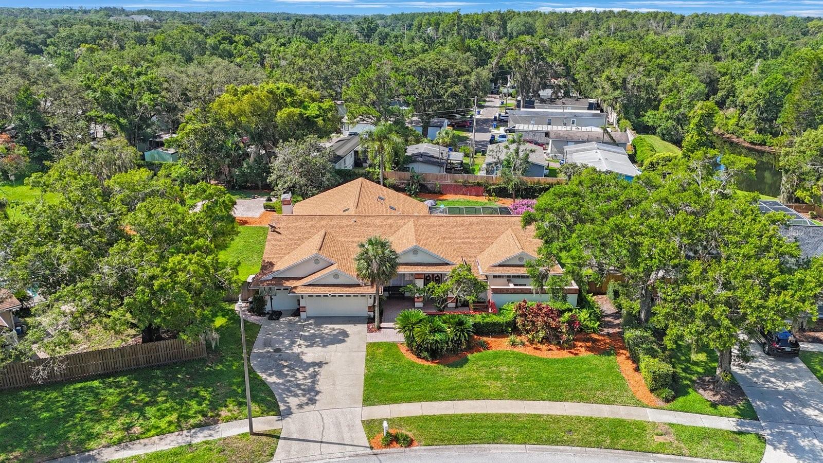 Image 2 of 61 For 512 Crystal Grove Boulevard