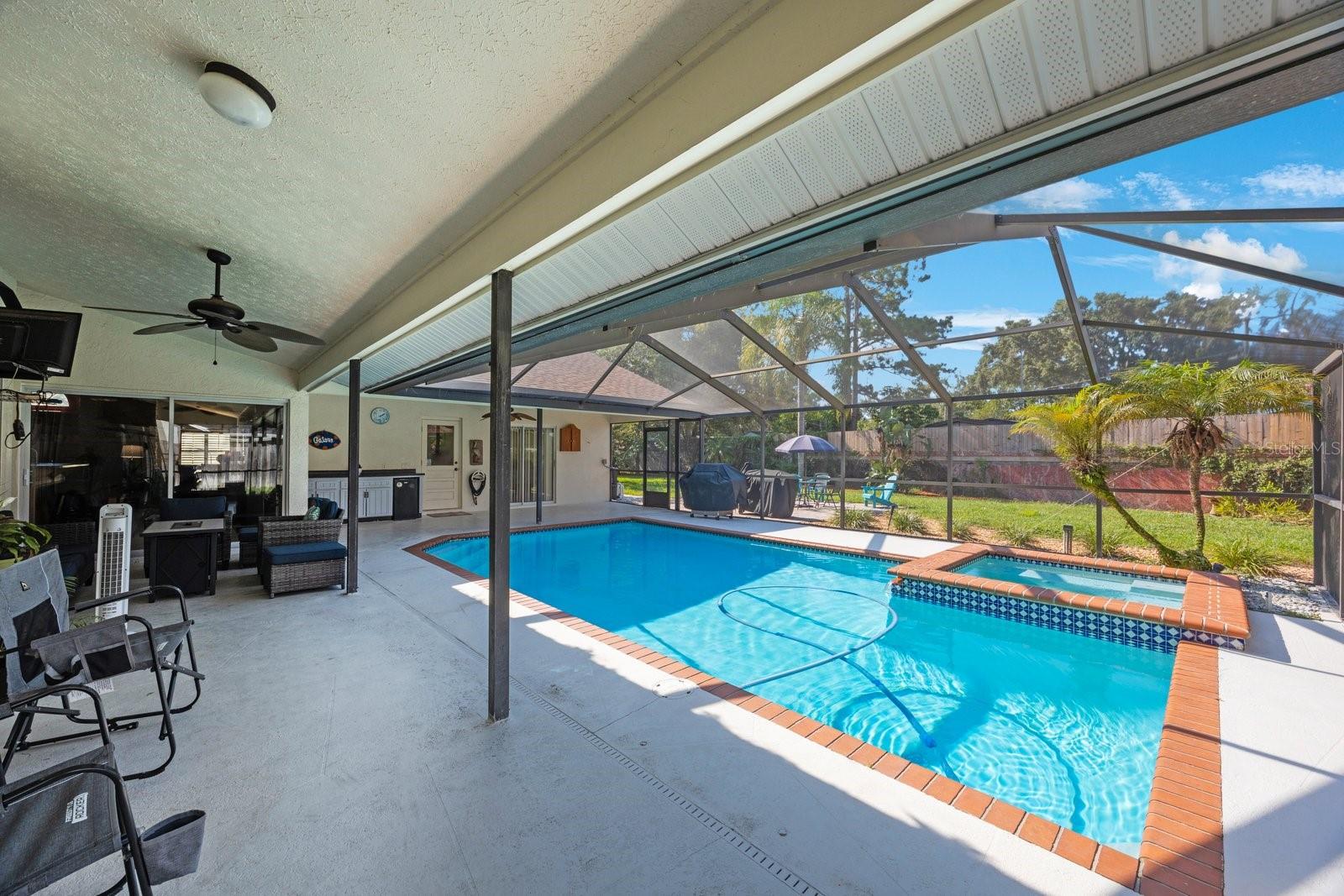 Image 47 of 61 For 512 Crystal Grove Boulevard