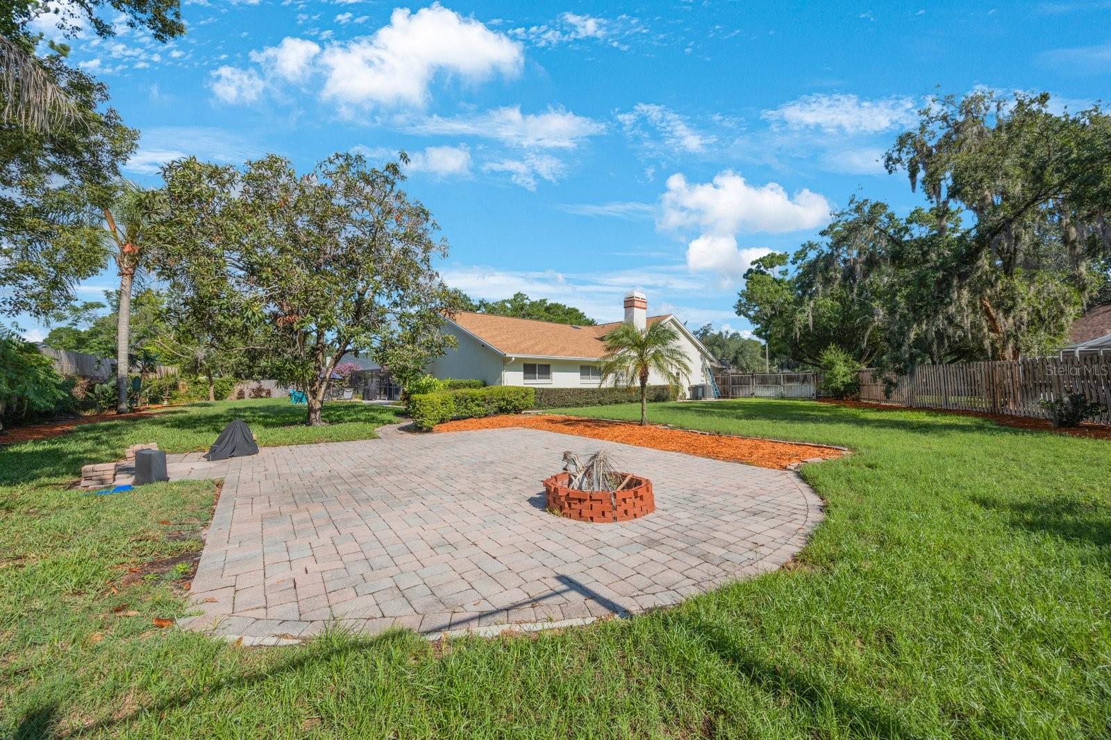 Image 53 of 61 For 512 Crystal Grove Boulevard
