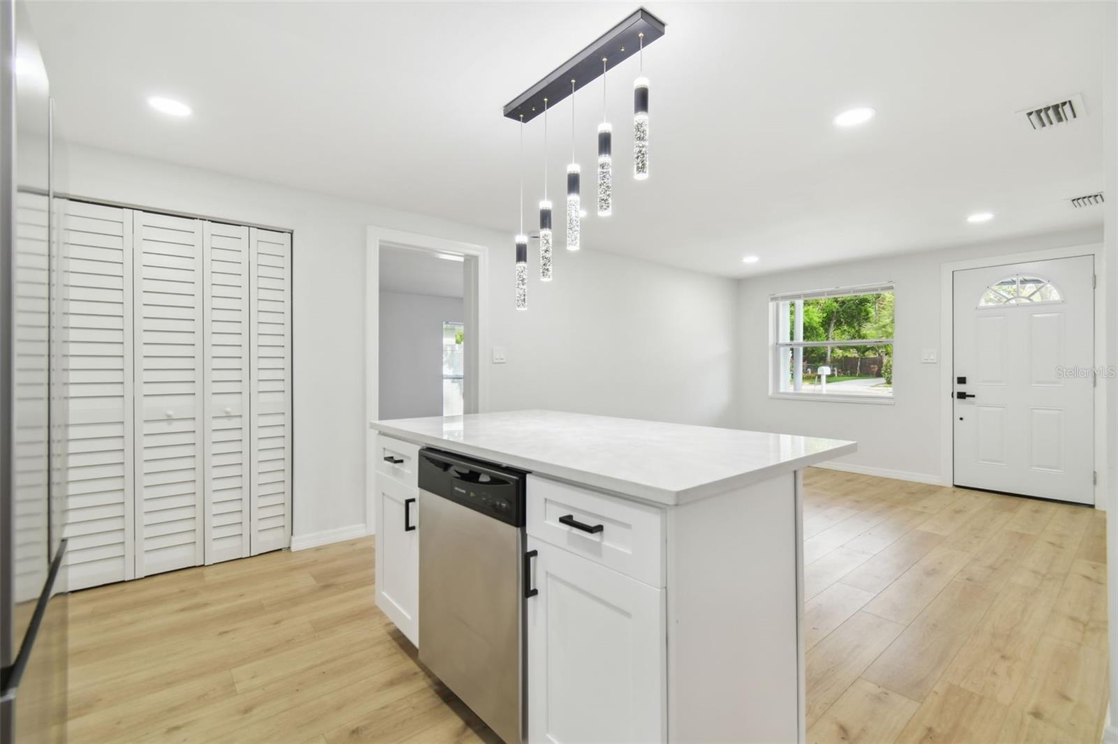 Image 13 of 49 For 4220 Regnas Avenue