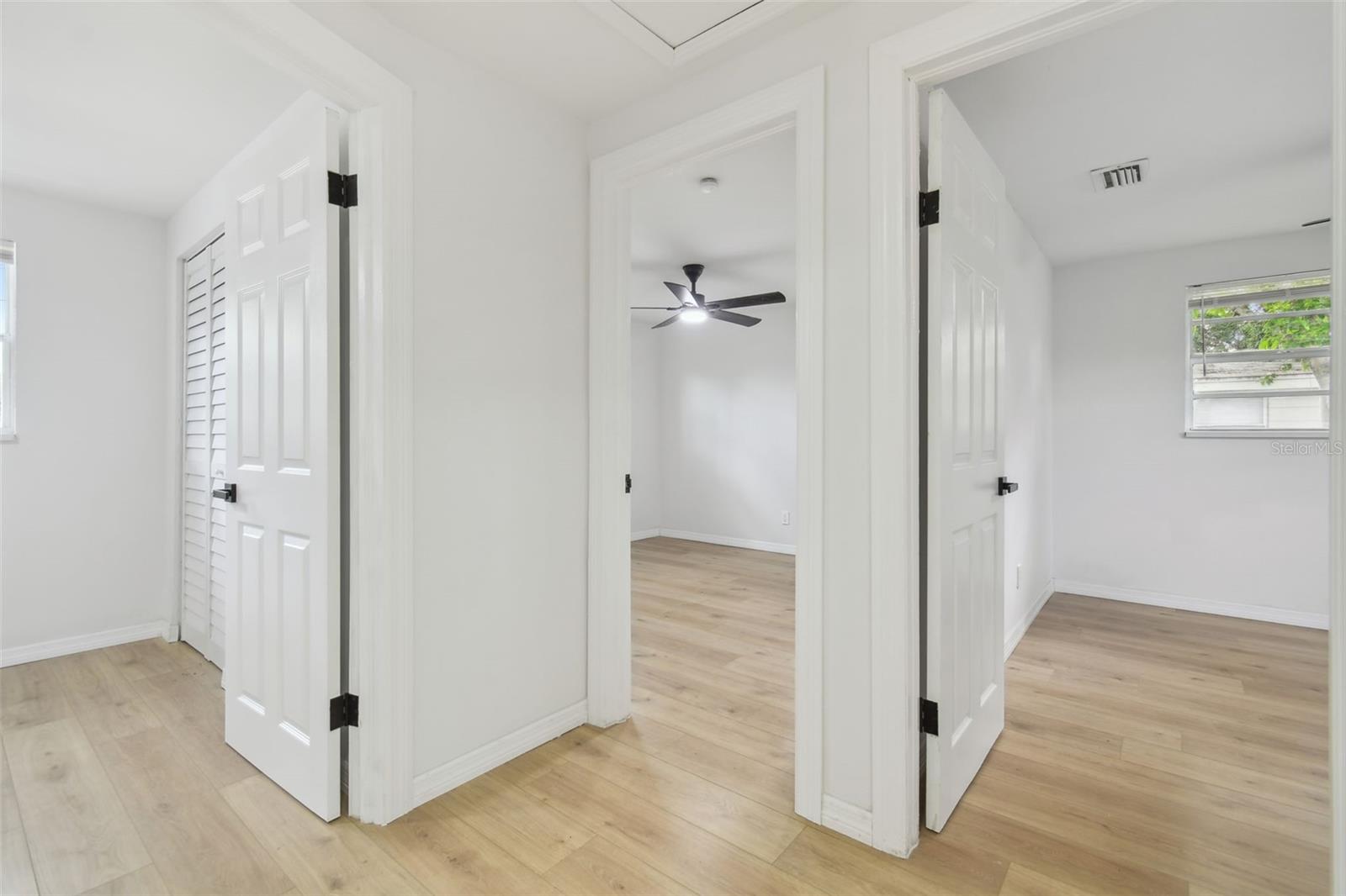 Image 22 of 49 For 4220 Regnas Avenue