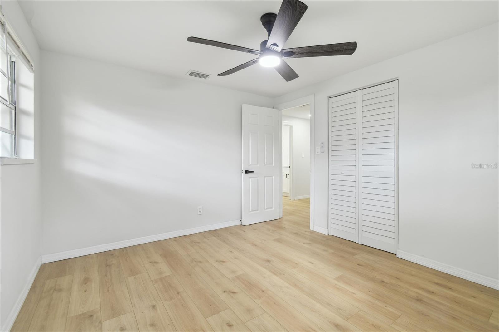 Image 32 of 49 For 4220 Regnas Avenue