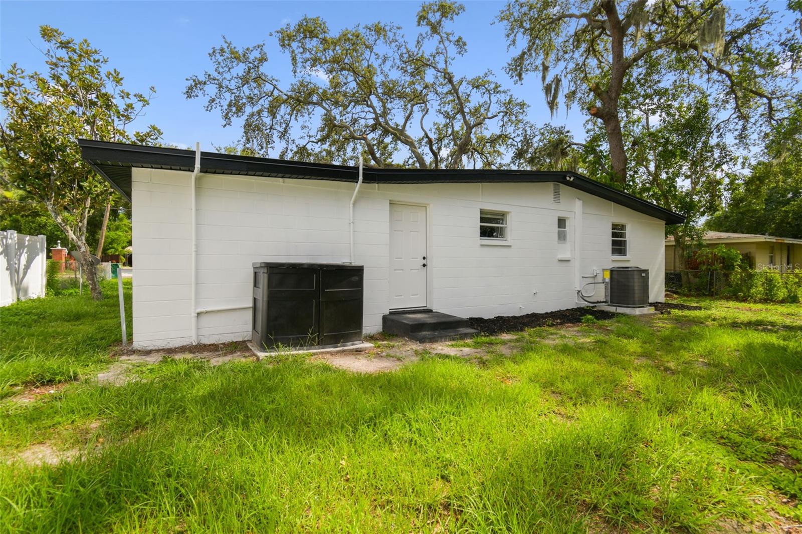 Image 44 of 49 For 4220 Regnas Avenue