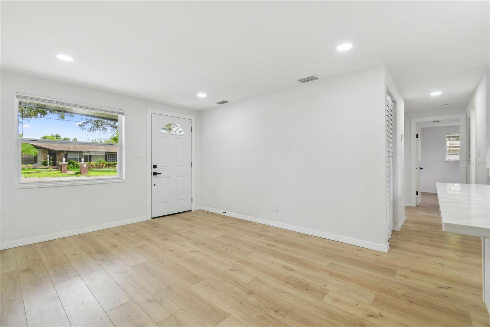 Image 9 of 49 For 4220 Regnas Avenue