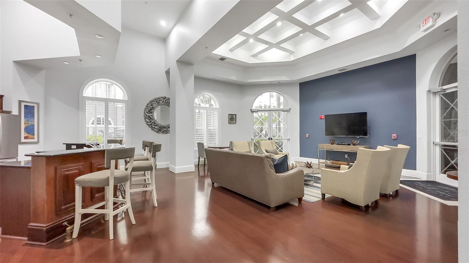 Listing photo id 29 for 700 Harbour Island Boulevard 311