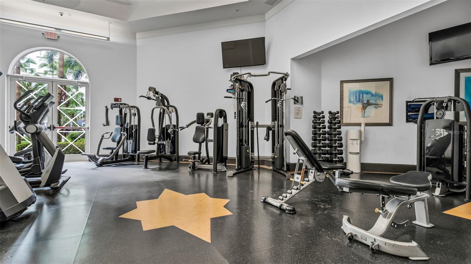Listing photo id 31 for 700 Harbour Island Boulevard 311