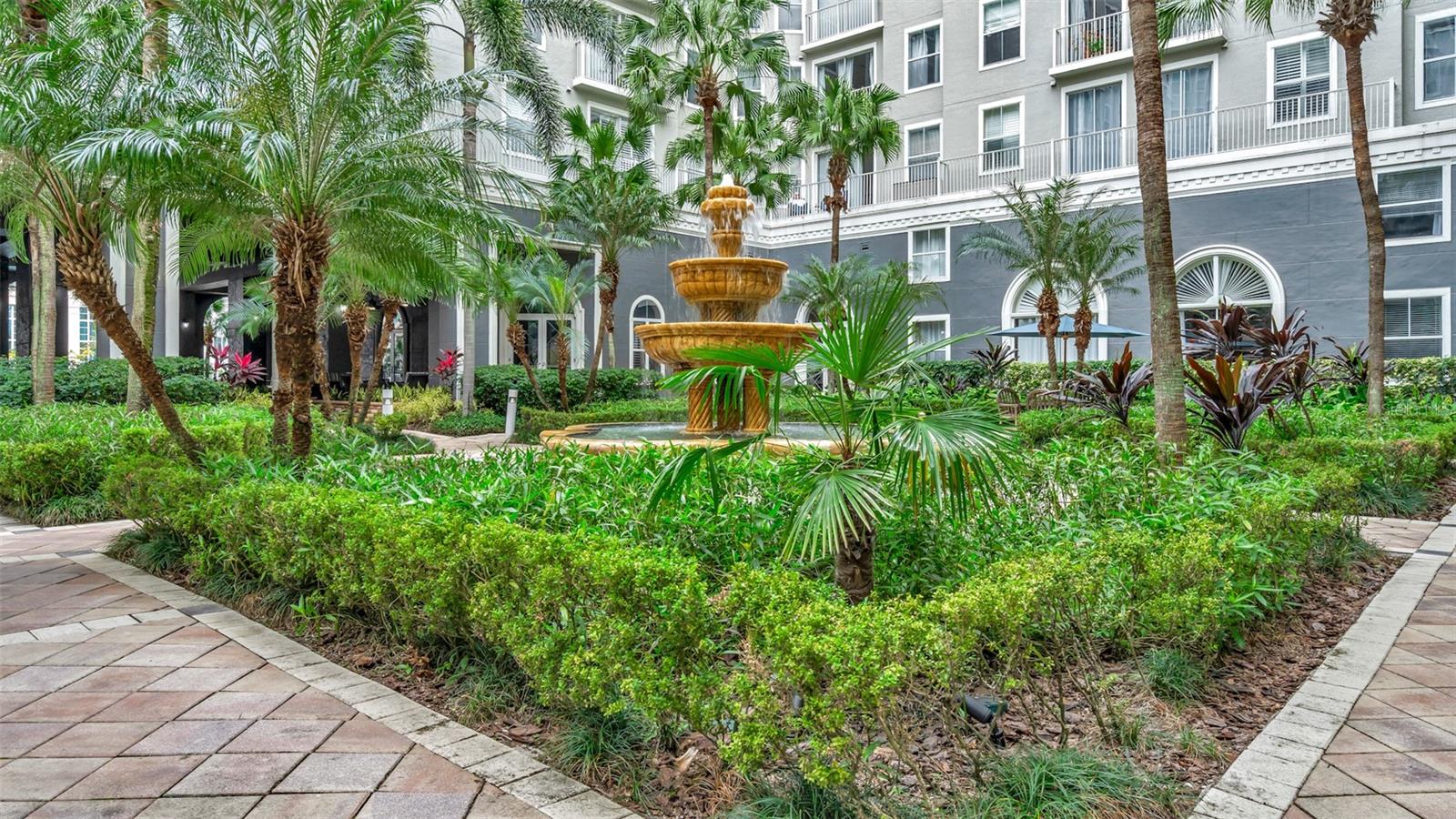 Listing photo id 40 for 700 Harbour Island Boulevard 311