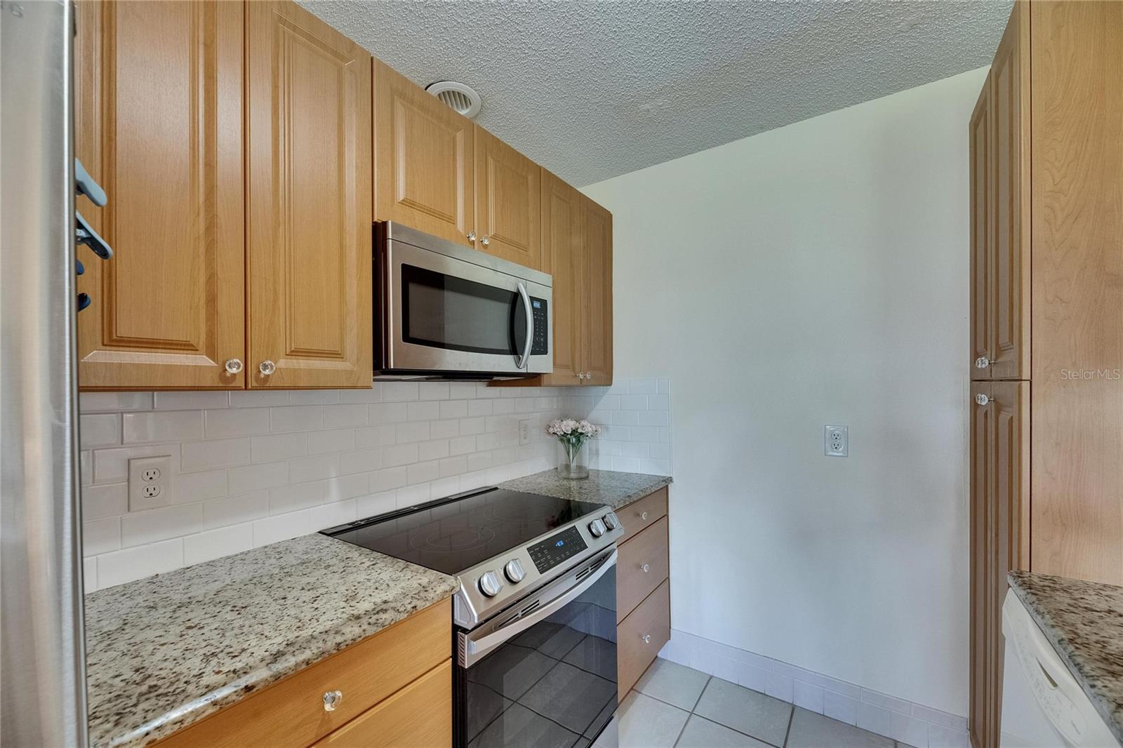 Image 13 of 41 For 123 Glendower Circle 123