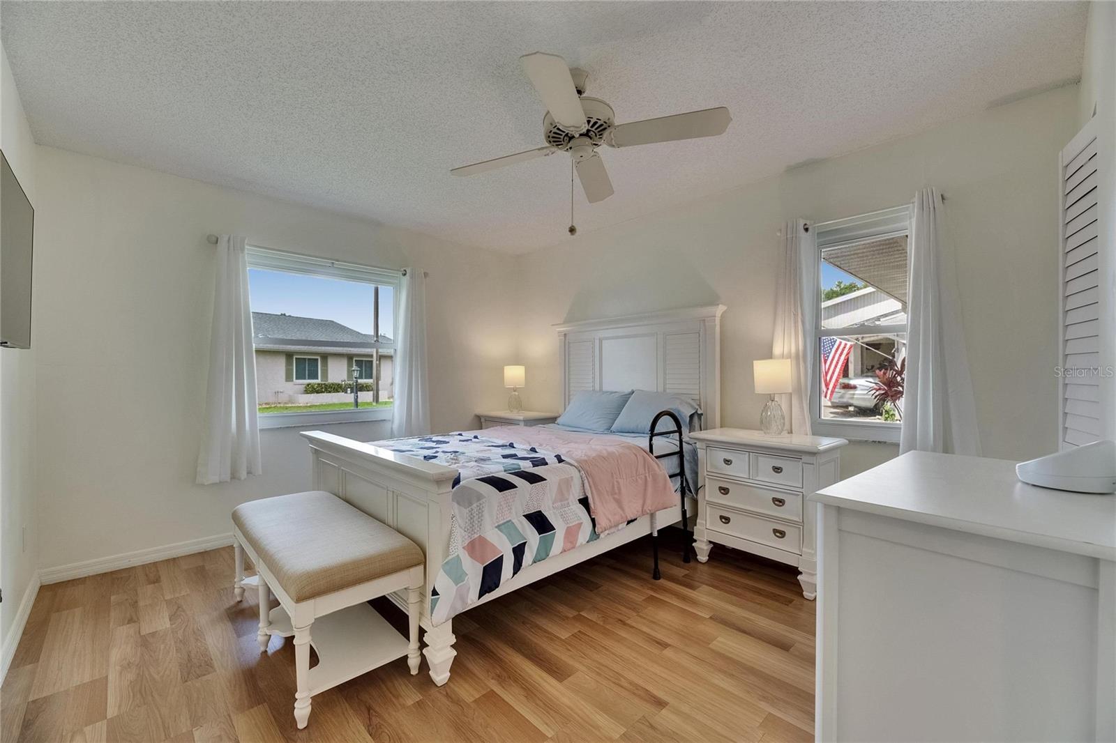 Image 17 of 41 For 123 Glendower Circle 123