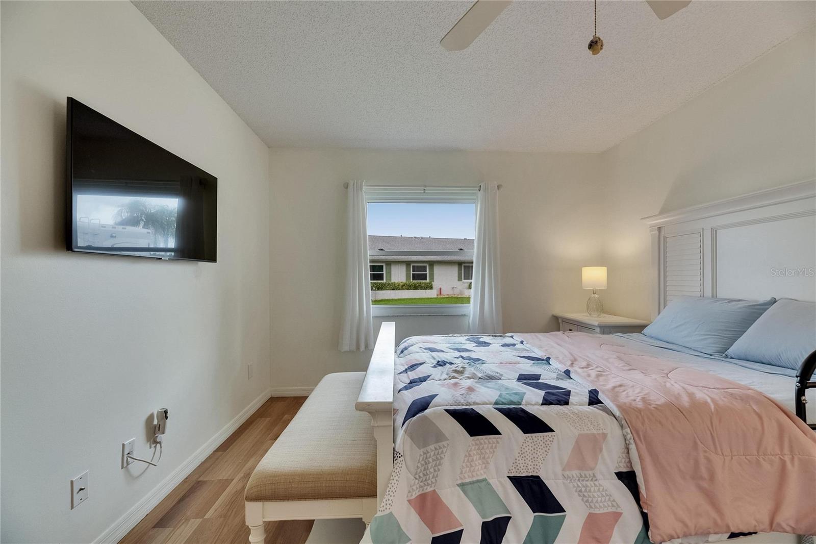 Image 19 of 41 For 123 Glendower Circle 123