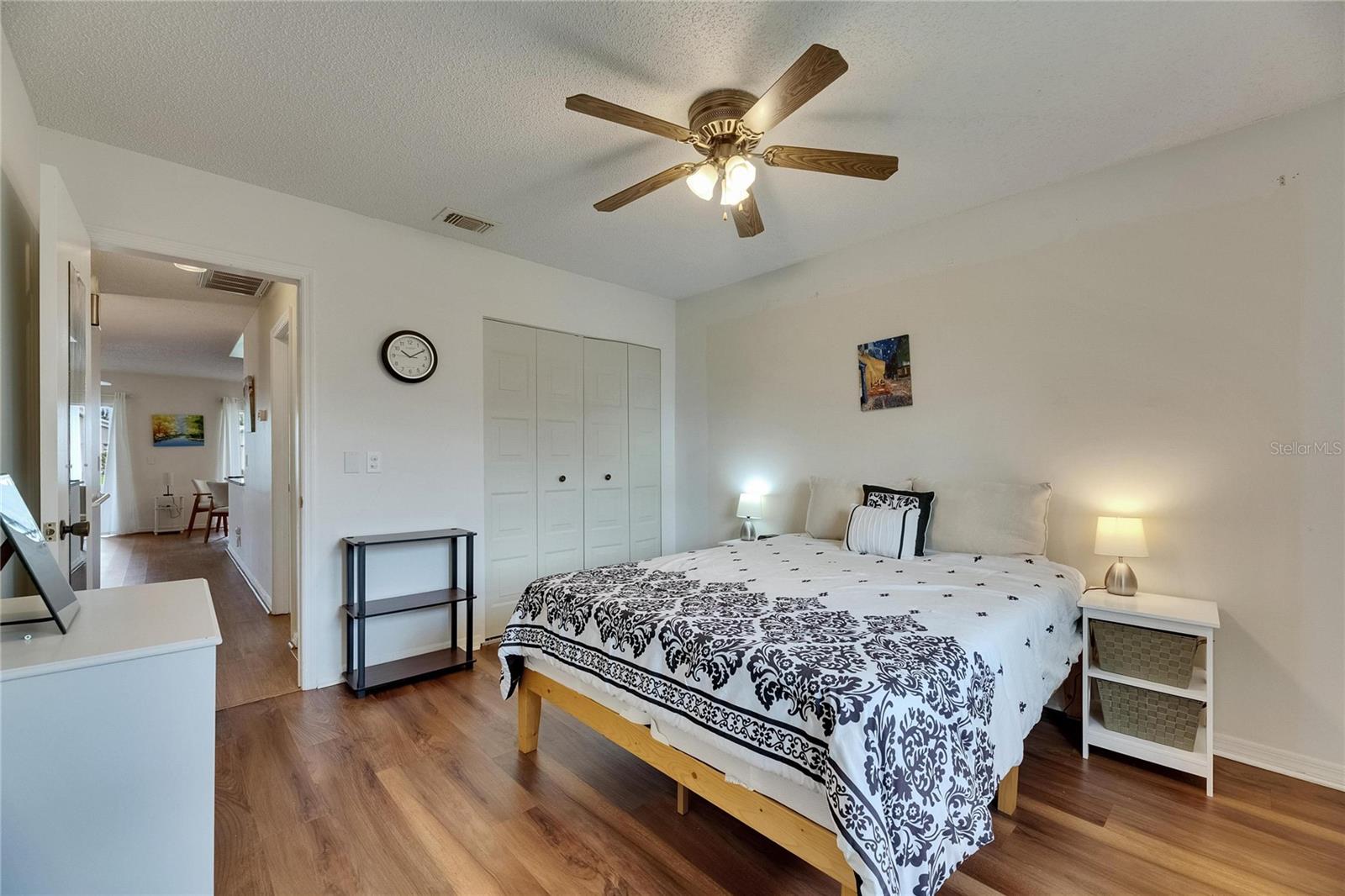 Image 24 of 41 For 123 Glendower Circle 123