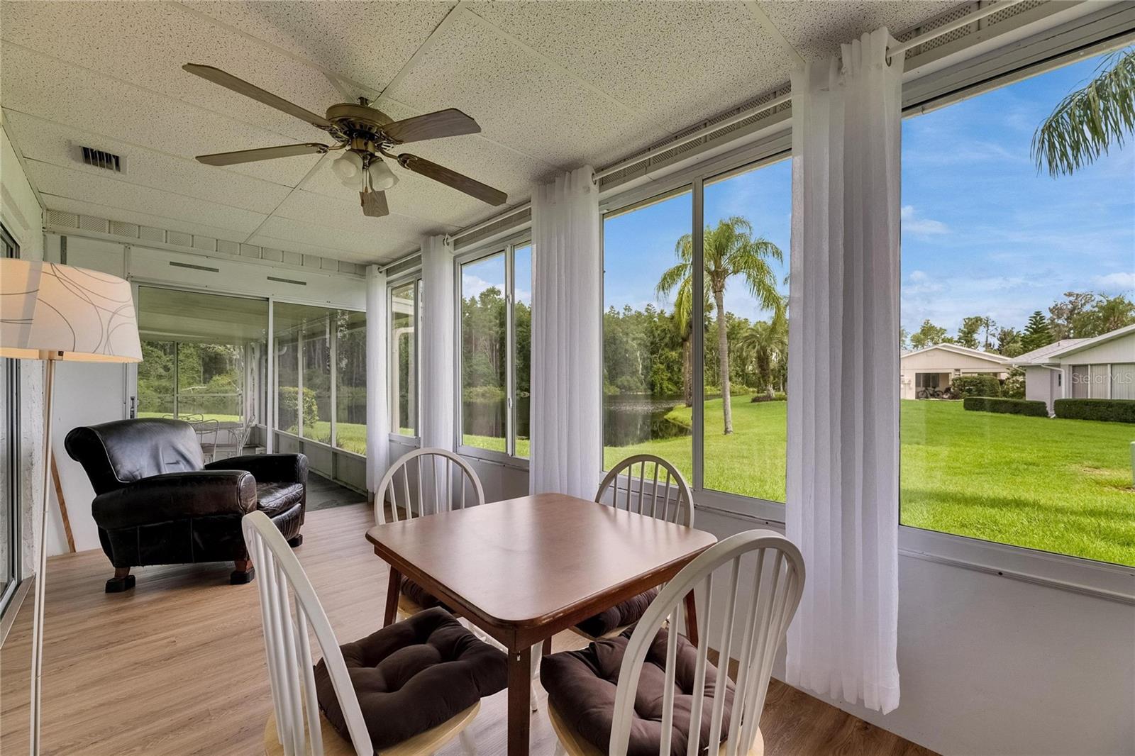 Image 28 of 41 For 123 Glendower Circle 123