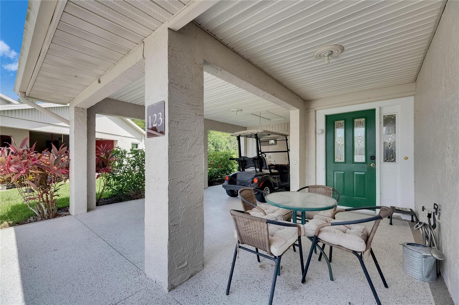 Image 31 of 41 For 123 Glendower Circle 123