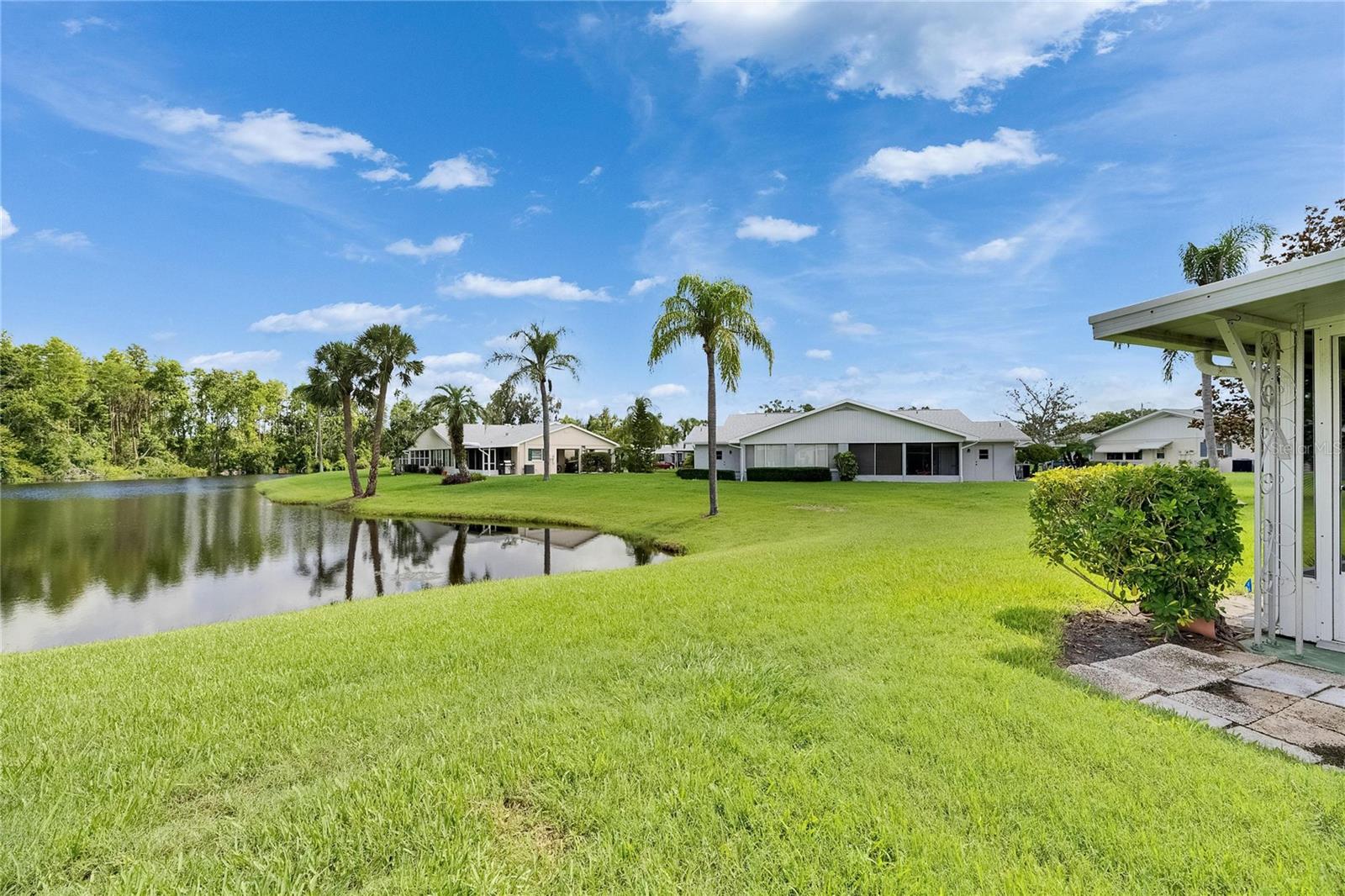 Image 32 of 41 For 123 Glendower Circle 123
