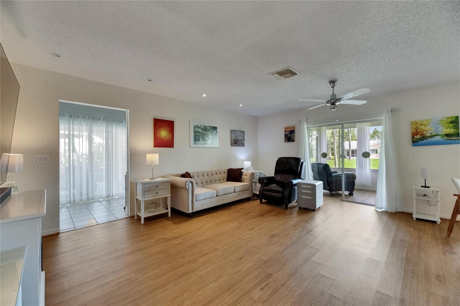 Image 5 of 41 For 123 Glendower Circle 123
