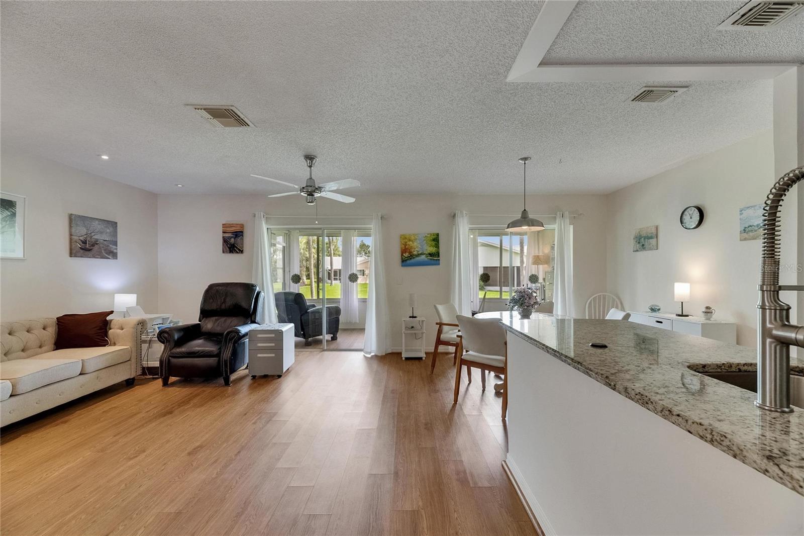 Image 8 of 41 For 123 Glendower Circle 123