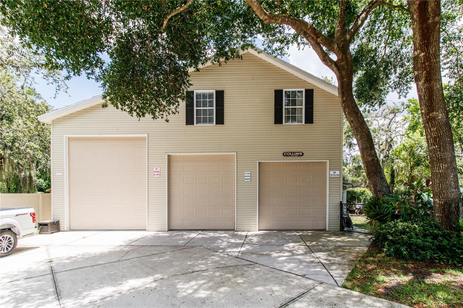 Image 4 of 69 For 11945 Darwin Avenue