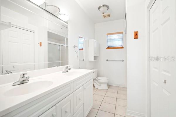 Listing photo id 2 for 5608 River Shore Drive