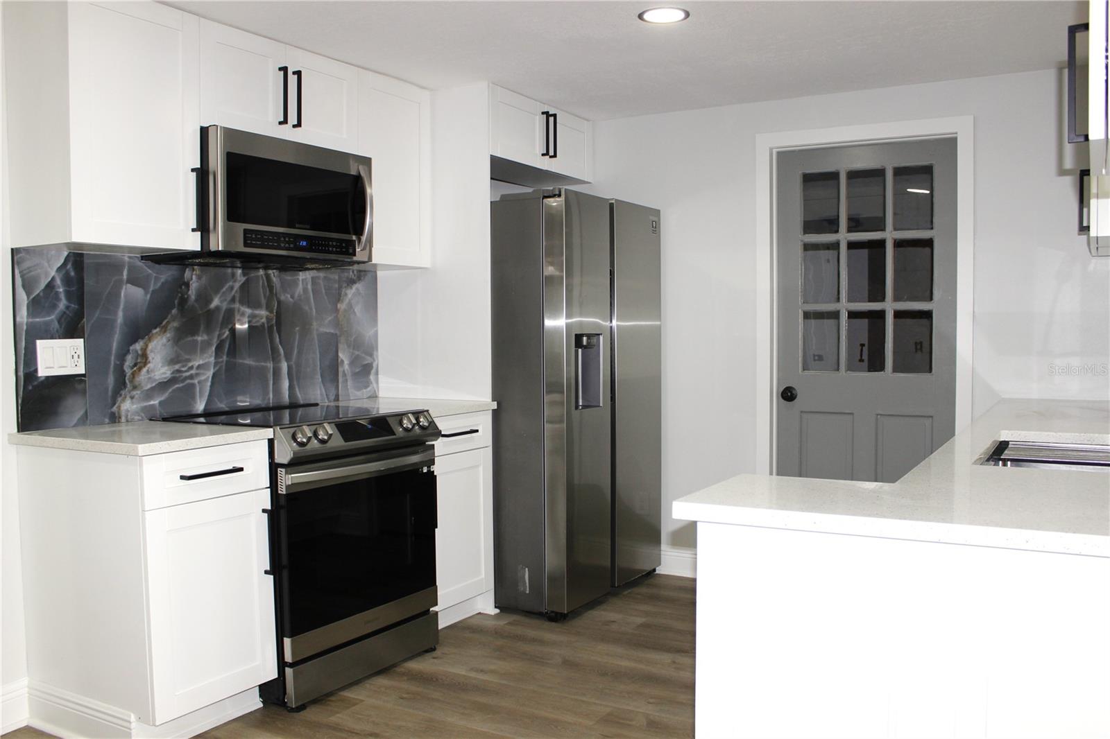 Image 12 of 50 For 7909 Woodgrove Circle