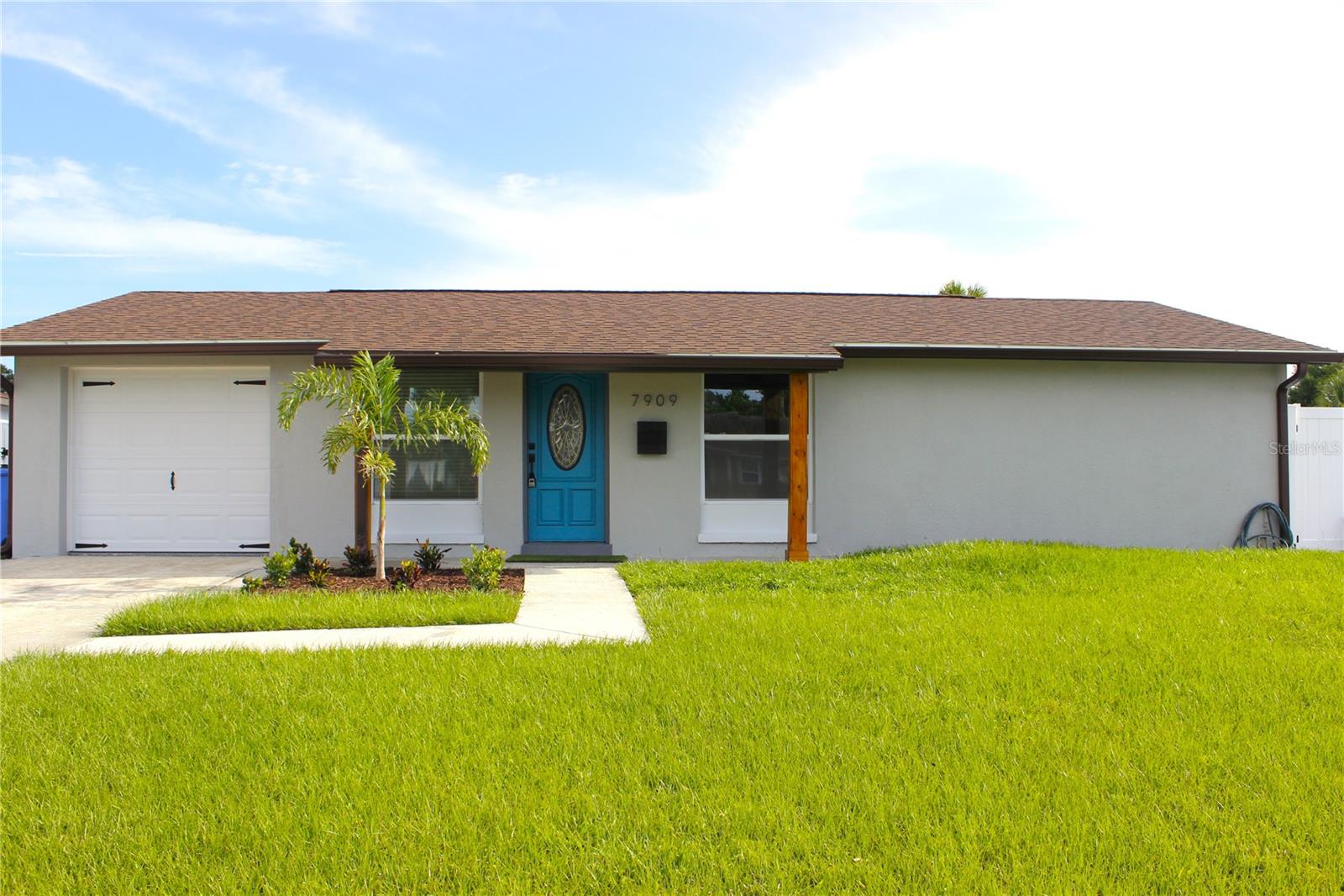 Image 2 of 50 For 7909 Woodgrove Circle