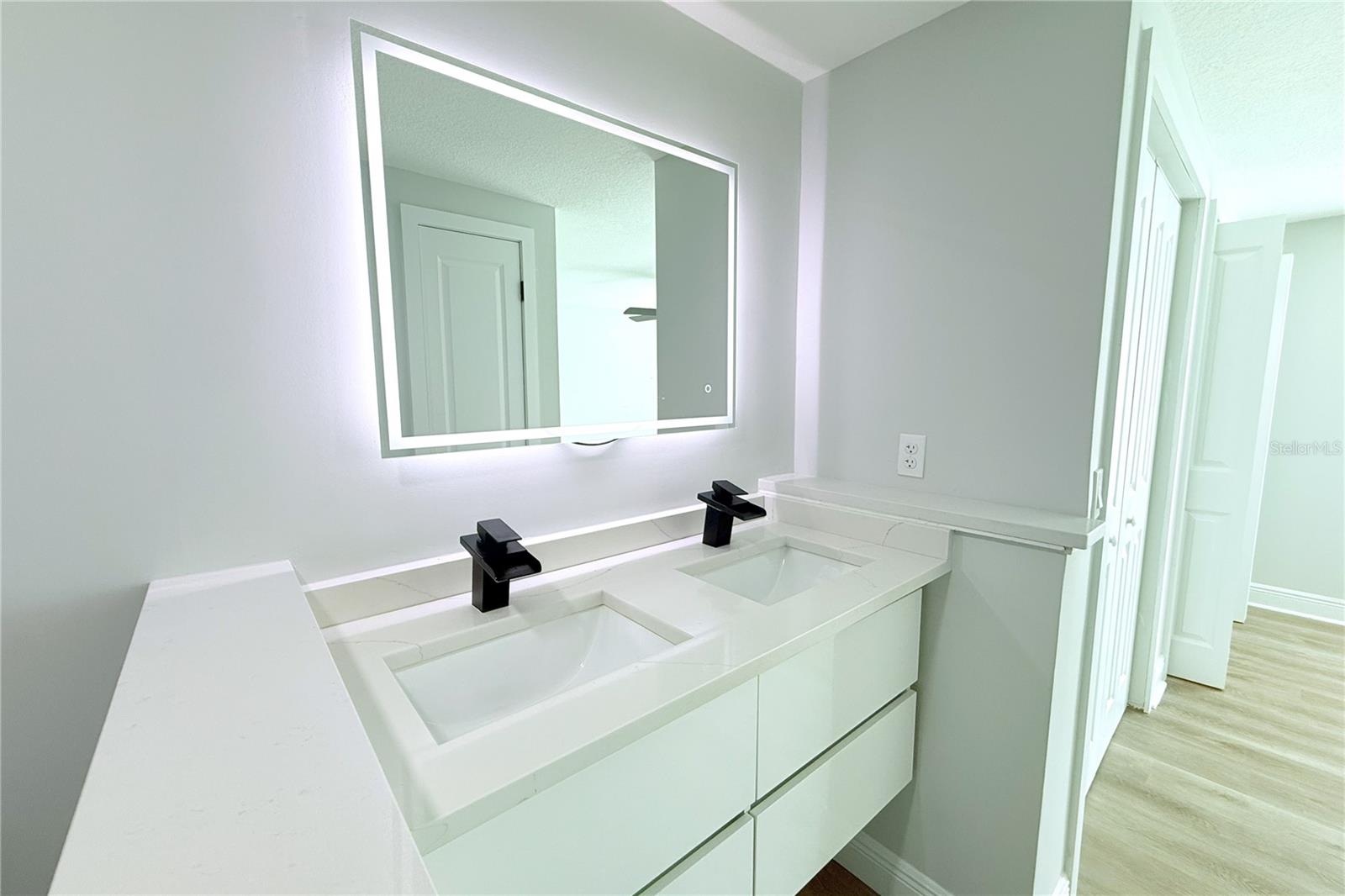 Image 30 of 50 For 7909 Woodgrove Circle