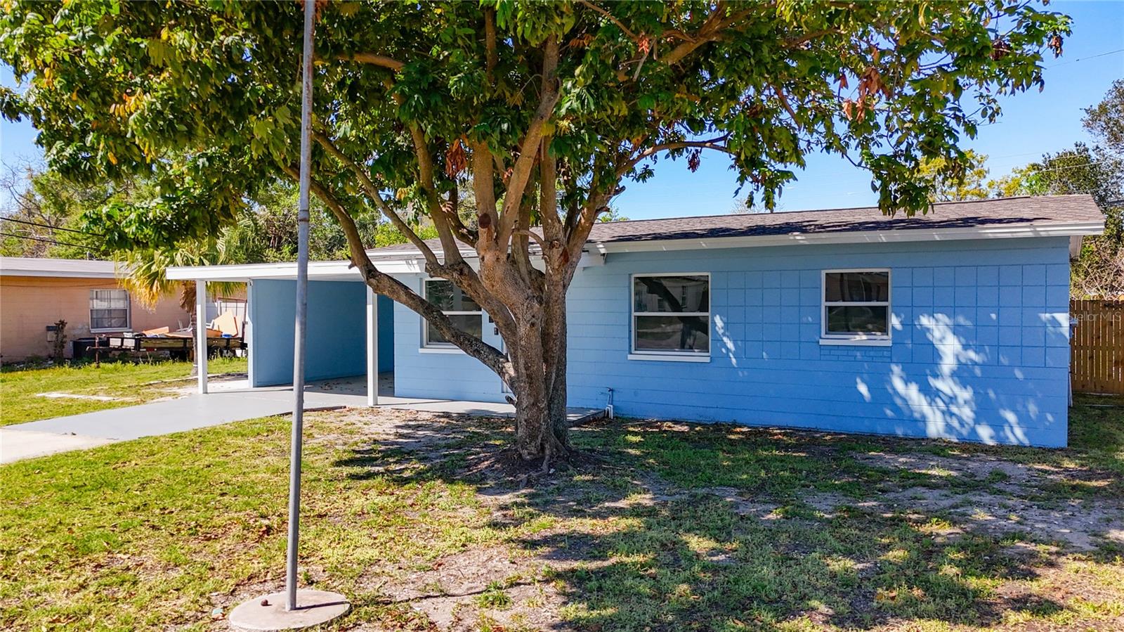 Image 3 of 57 For 4716 Town N Country Boulevard