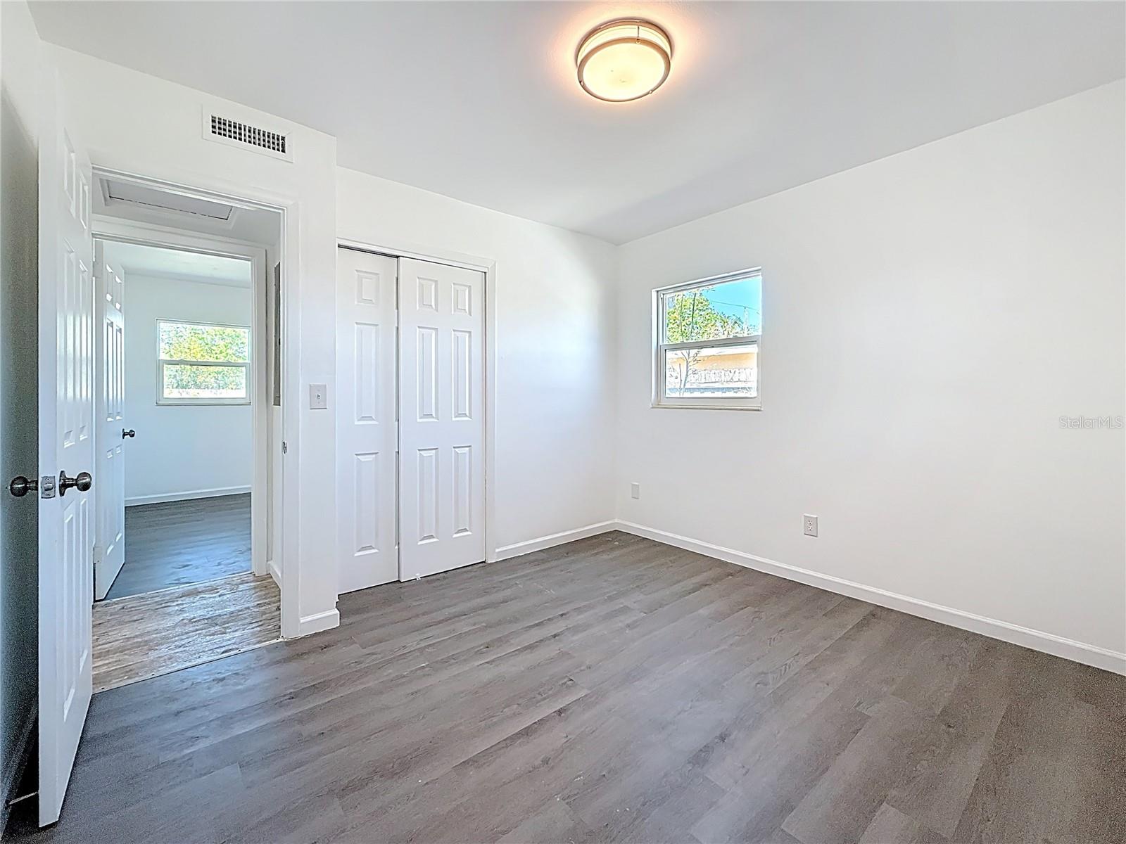 Image 31 of 57 For 4716 Town N Country Boulevard