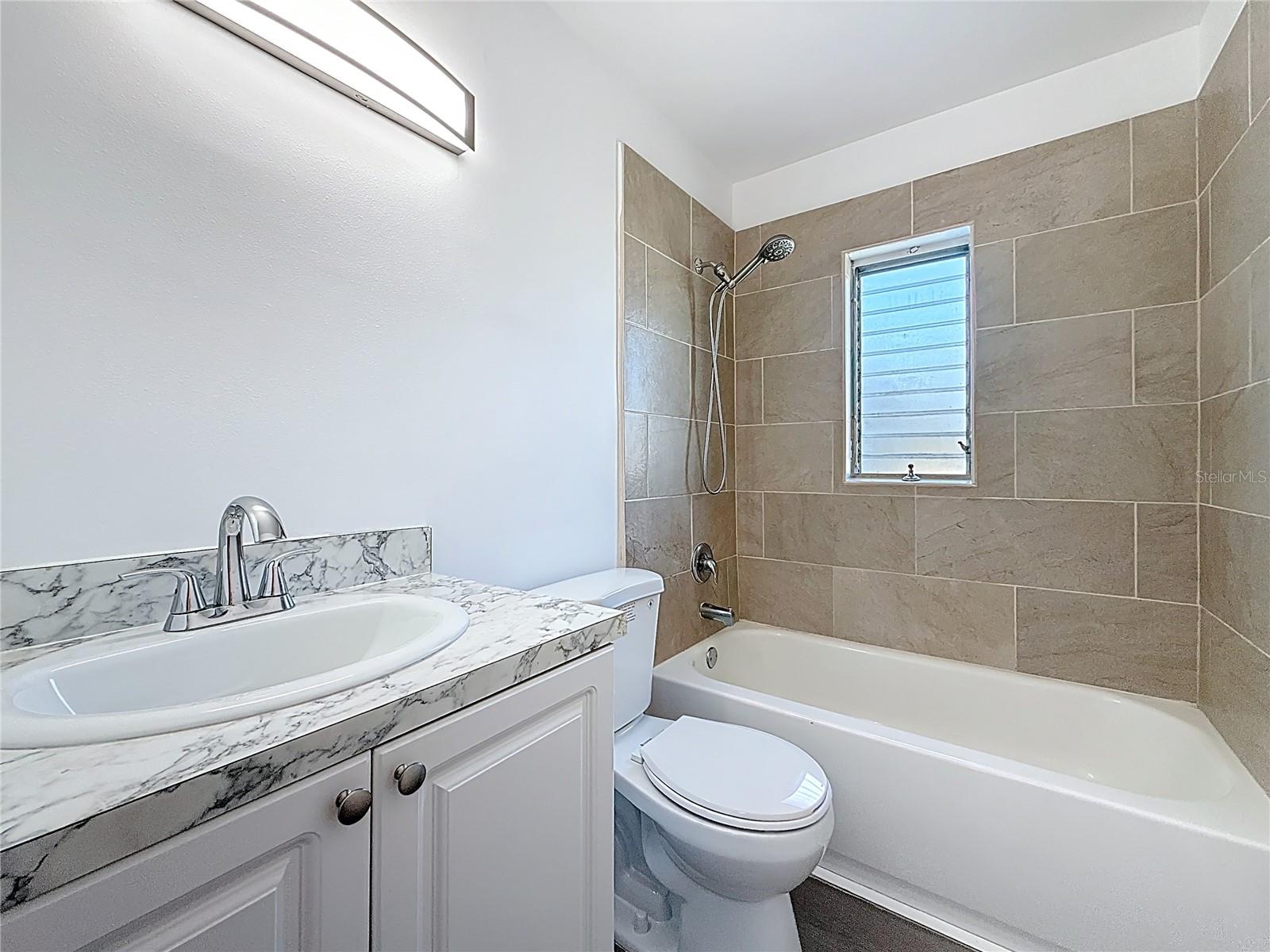Image 38 of 57 For 4716 Town N Country Boulevard
