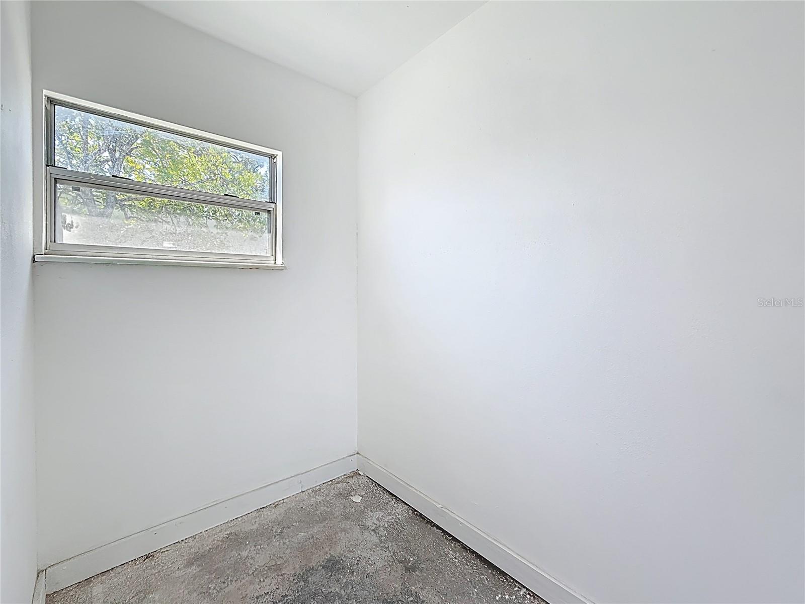 Image 45 of 57 For 4716 Town N Country Boulevard