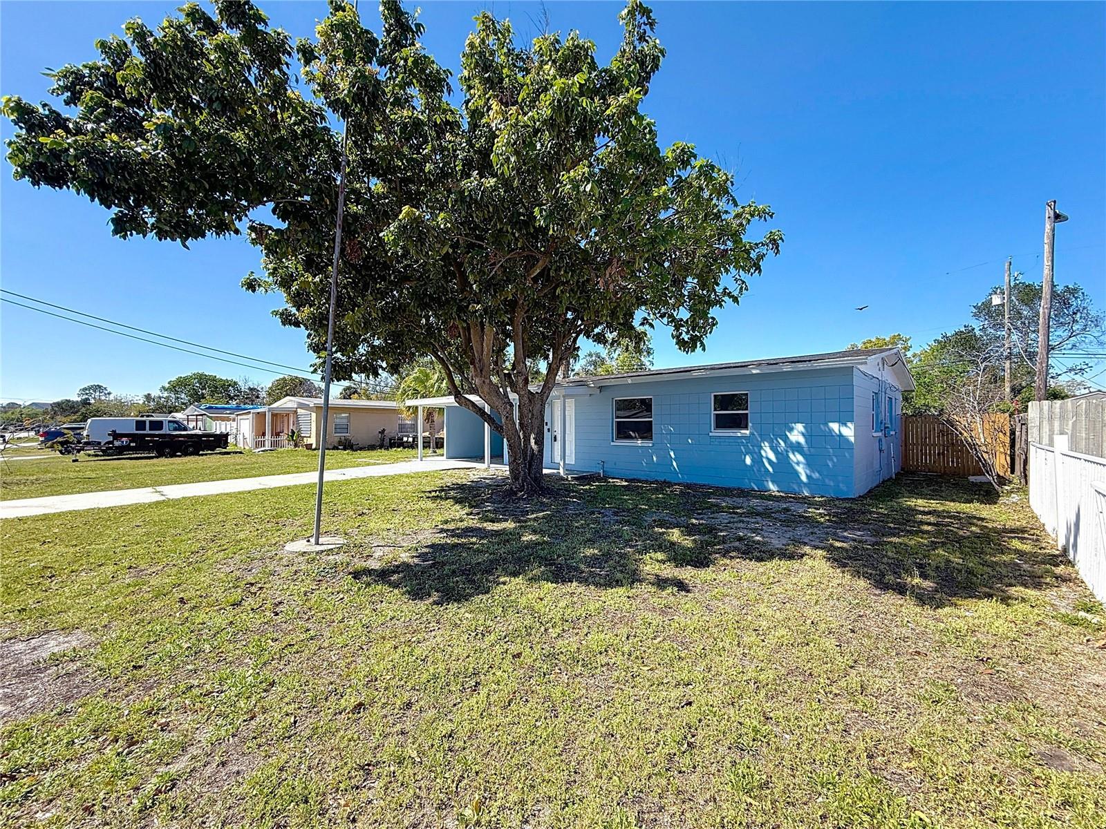 Image 7 of 57 For 4716 Town N Country Boulevard