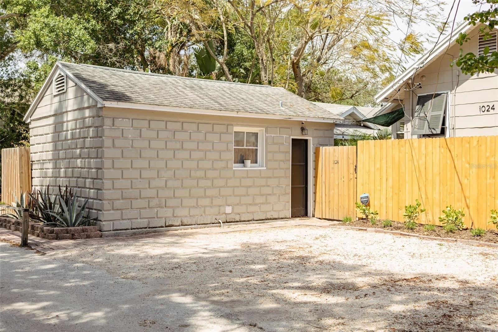 Image 4 of 19 For 1024 22nd Avenue N