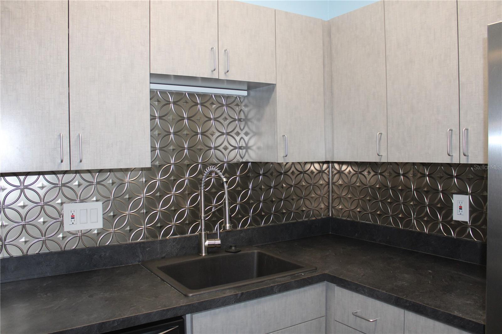 Image 11 of 20 For 3295 Fox Chase Circle N 205
