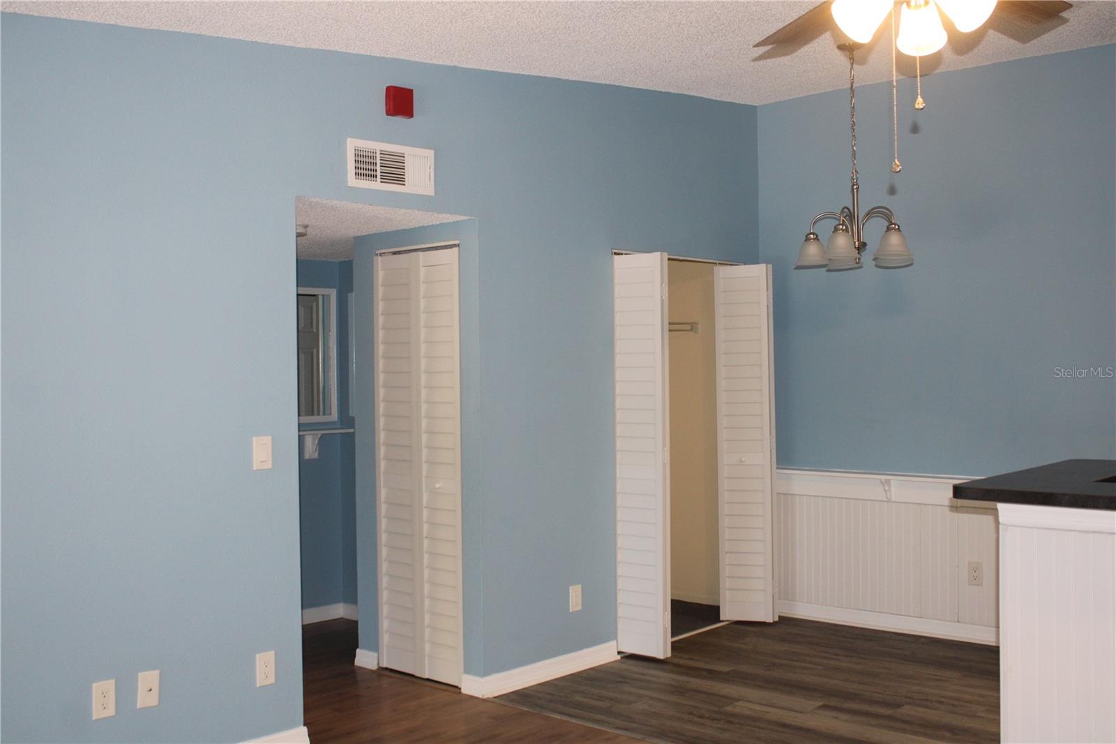 Image 4 of 20 For 3295 Fox Chase Circle N 205