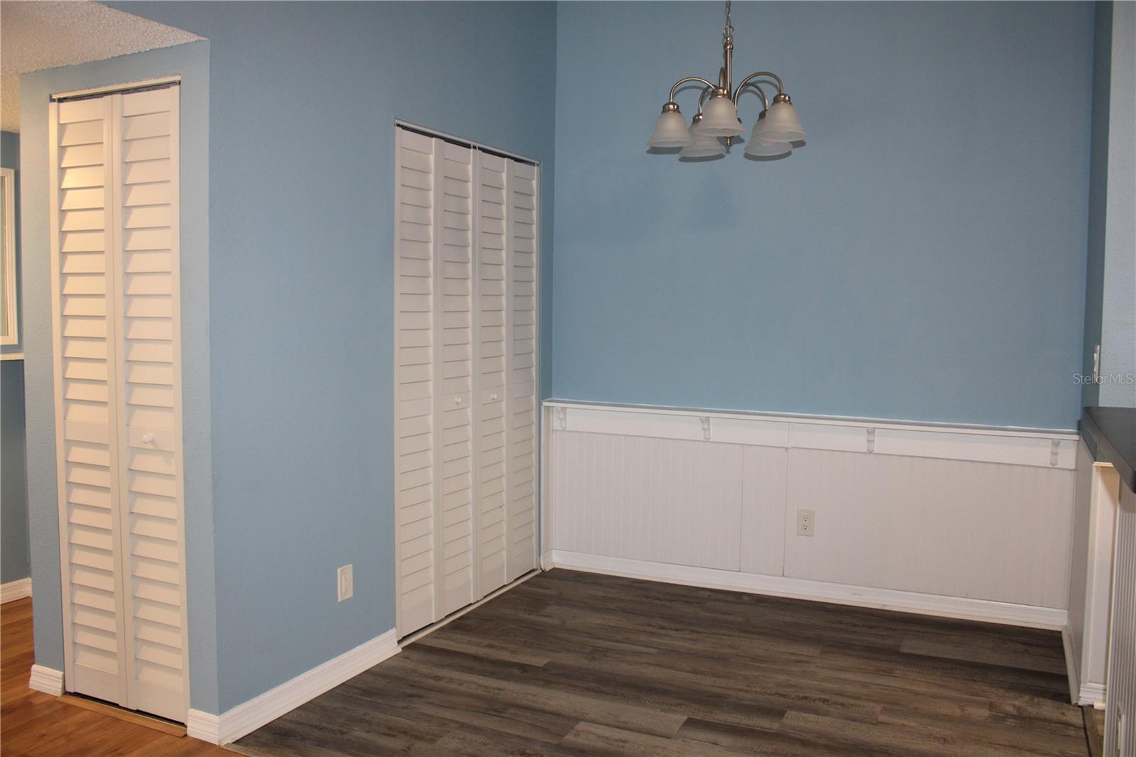 Image 5 of 20 For 3295 Fox Chase Circle N 205