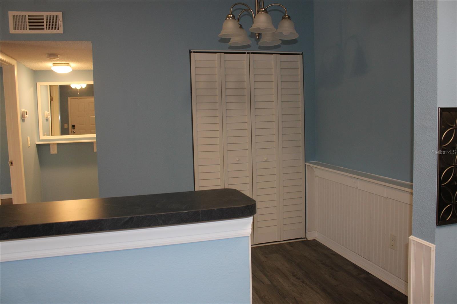 Image 6 of 20 For 3295 Fox Chase Circle N 205