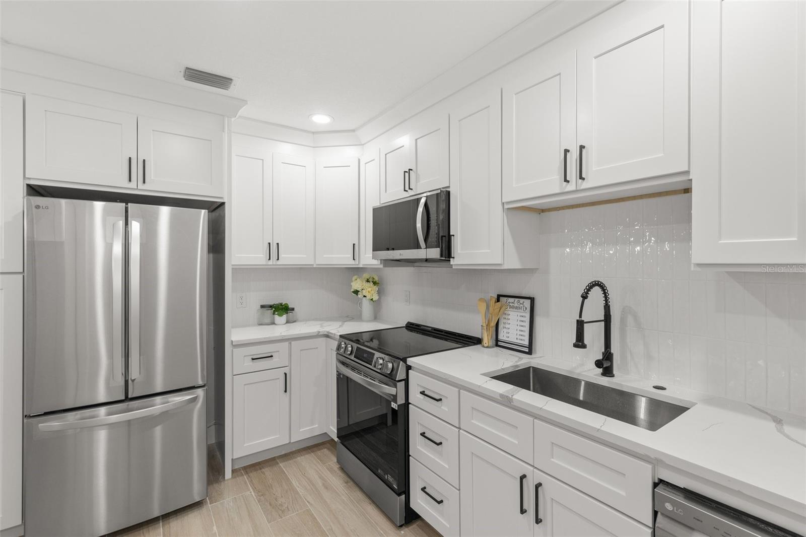 Image 15 of 37 For 109 13th Street